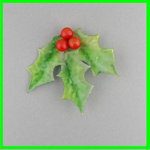 maya berry leaf holly