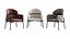 Sillón sencillo acolchado con brazos