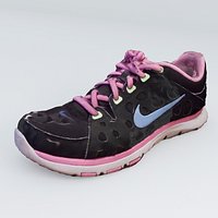 WOMAN RUNNERS