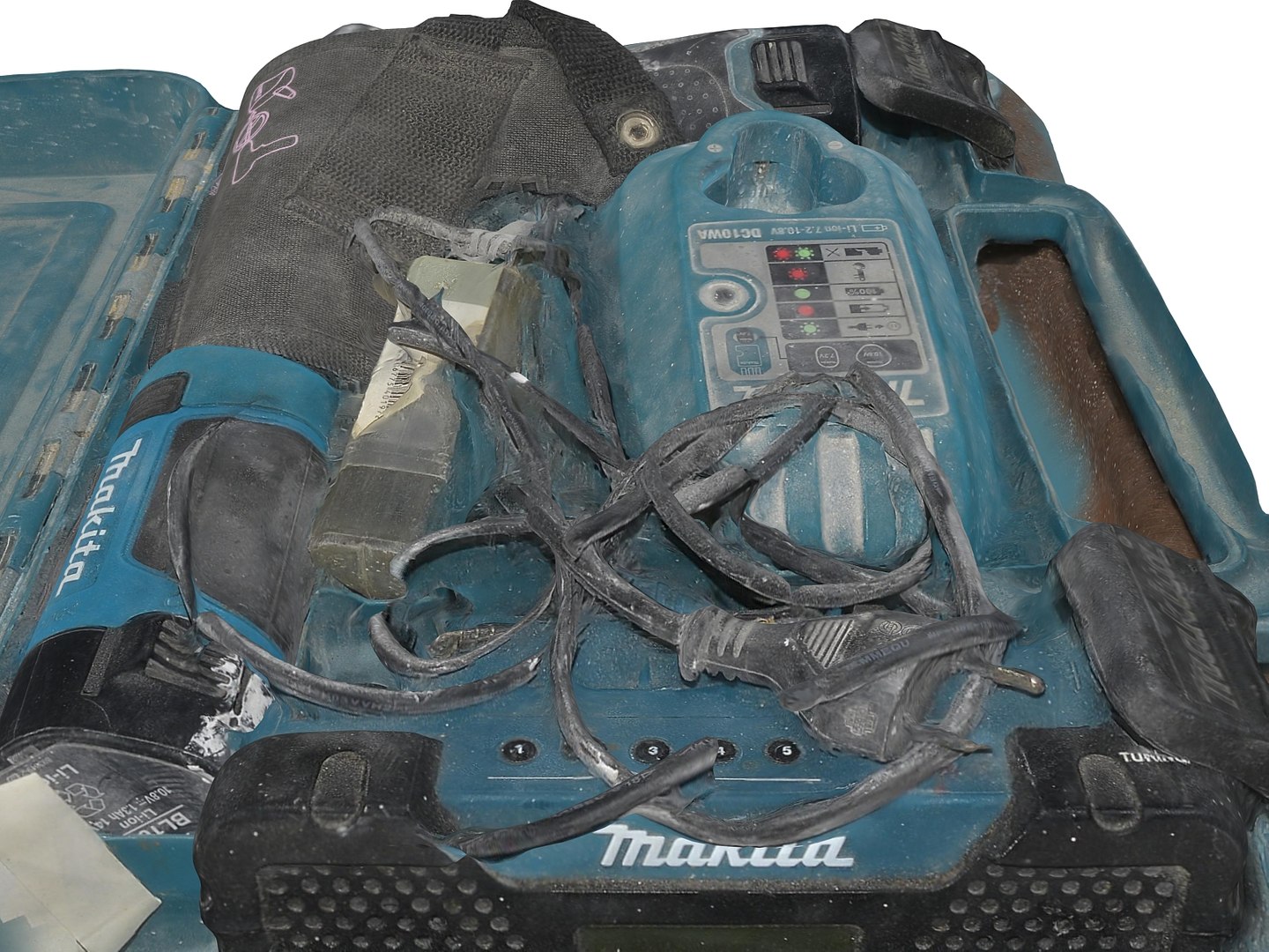 3D electric tools pack photorealistic https://p.turbosquid.com/ts-thumb/ZW/FbdYNR/pNOo94KE/675688/jpg/1543340106/1920x1080/fit_q87/4e91e0d592fa409c042d30bb30381fed8aa3ce01/675688.jpg