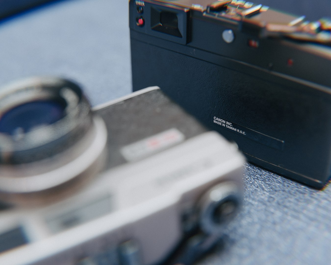 3D Canonet Camera Lowpoly Gameready PBR model https://p.turbosquid.com/ts-thumb/ai/bHln5u/D5/05/jpg/1627127051/1920x1080/fit_q87/3e00f0e45619195aa71d2233f974128ddf93cdc1/05.jpg