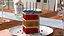 Fetta di torta di compleanno con candele