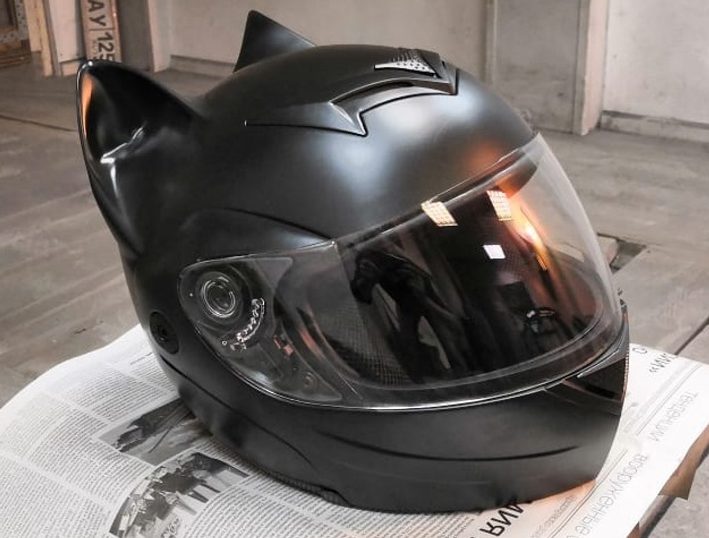 3D ear helmet model https://p.turbosquid.com/ts-thumb/be/NUKzvc/FCZ96uPx/grpql76cvjw/jpg/1569241433/1920x1080/fit_q87/5cb71faa94148c8408a6e5369b0276bb70951fb7/grpql76cvjw.jpg