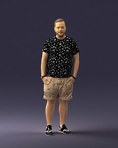 Man in beige shorts 0323
