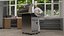 Chef che cucina al barbecue grill