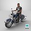 Ciclista en motocicleta clásica Cruiser
