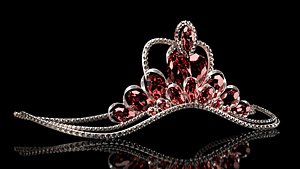 Wedding diadem with diamonds, rubies and sapphires.
