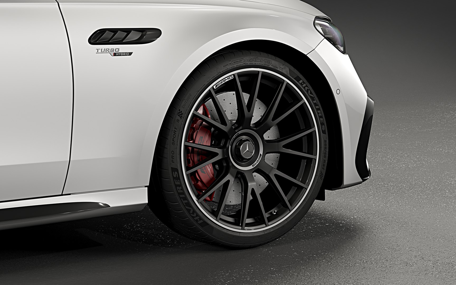 3D 2025 Mercedes-Benz E53 AMG Hybrid model https://p.turbosquid.com/ts-thumb/i9/NHFbmk/kN/2024_mercedesbenz_e53_amg_hybrid_add_0000/jpg/1718192003/1920x1080/fit_q87/35db723fe4d5d2887750fdba2b82dec09182adc1/2024_mercedesbenz_e53_amg_hybrid_add_0000.jpg