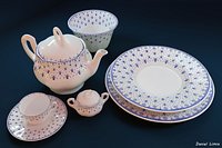 La Cartuja de Sevilla Flor de Lis's Crockery