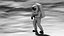 Astronauti con veicolo lunare itinerante sulla superficie lunare