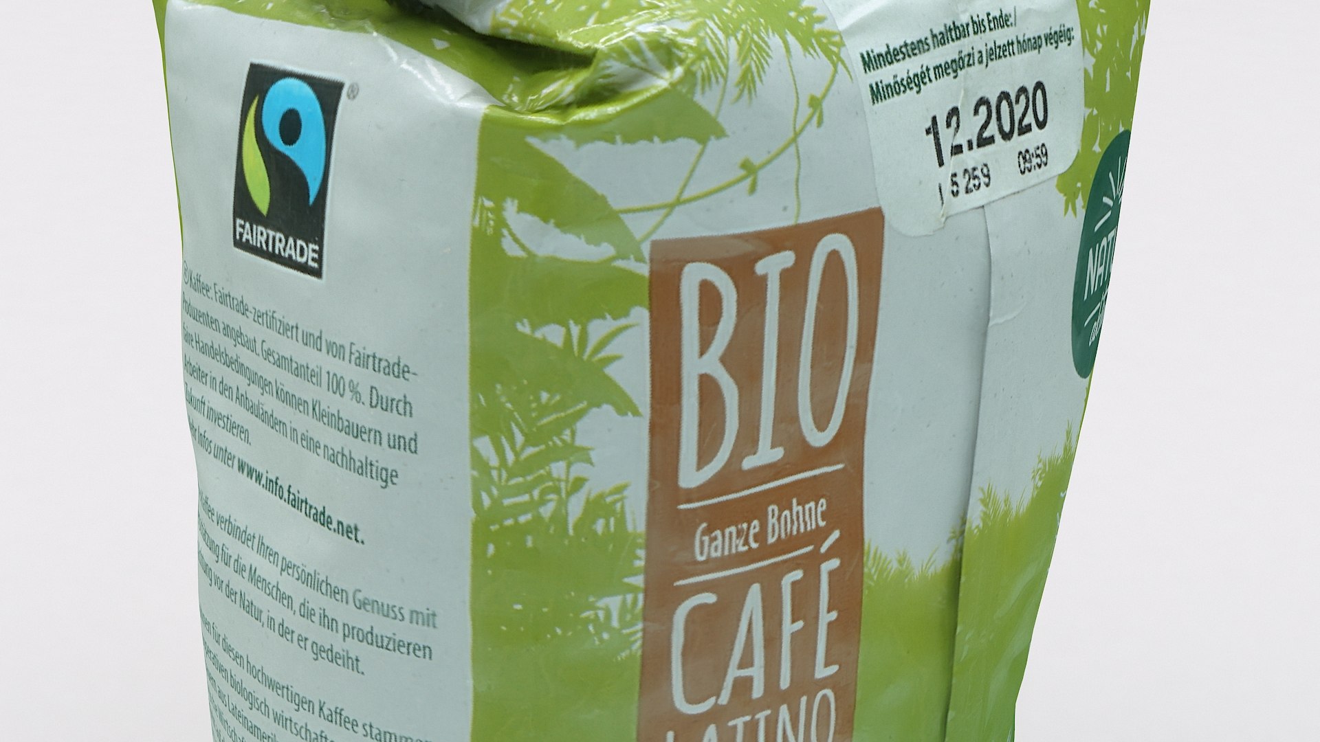 3D coffee packaging model https://p.turbosquid.com/ts-thumb/k9/oGsnZL/DRuUy91s/coffee02_09/jpg/1596697426/1920x1080/fit_q87/54e9f247b3752689830ece9a4ace8c2b6d8b65f5/coffee02_09.jpg