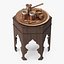 Traditionelles arabisches Kaffeeset auf Holztisch