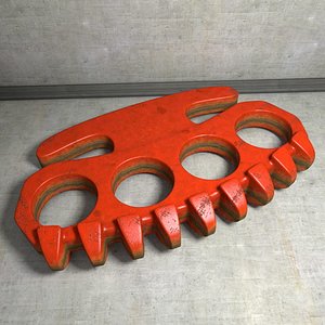 knuckle-duster brass knuckles