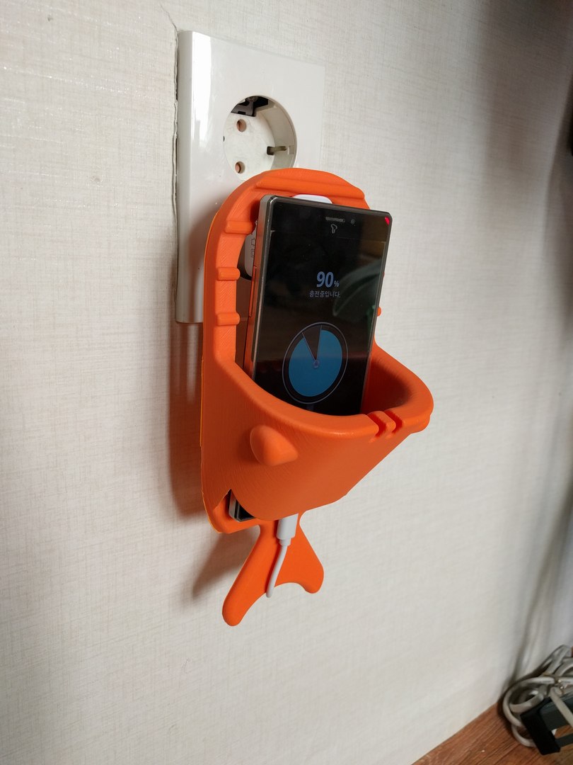 3d carp cell phone holder https://p.turbosquid.com/ts-thumb/mA/VIVxzY/cAn4kTd7/carpcellphoneholder2/jpg/1488717840/1920x1080/fit_q87/19fe8e1527f50179f5db8b459bc6b27fc5ac1080/carpcellphoneholder2.jpg