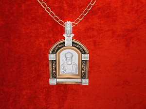 Amulet-001