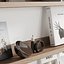 095 Decor on shelves 01 books and neutral 00
