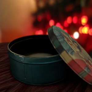 Christmas Tin