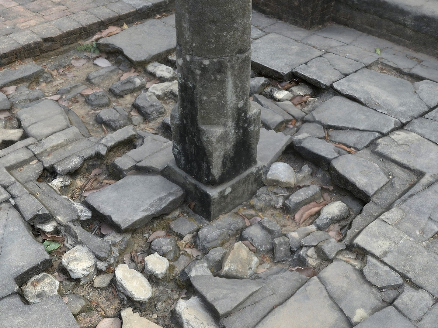 3D model Angkor Thom Temple https://p.turbosquid.com/ts-thumb/ml/V5bDAT/Vl/9989090/jpg/1458770071/1920x1080/fit_q87/eabd9e1c0f3b21780e82b446184c15639f6815af/9989090.jpg