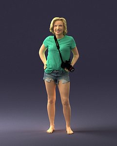 Woman in green t-shirt 0229