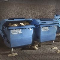 Garbage container with ragdoll setup
