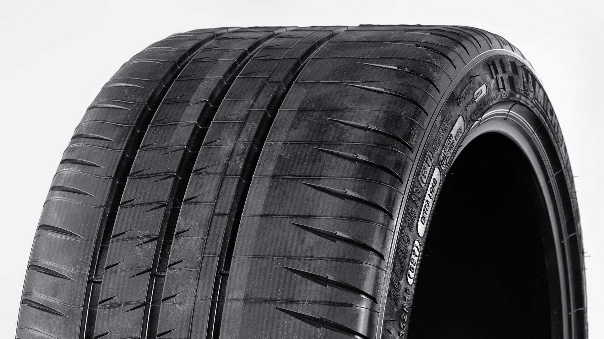 Michelin Pilot Sport Cup 2 3D model https://p.turbosquid.com/ts-thumb/pP/s4l2cN/T6/michelin_01/jpg/1648369235/1920x1080/fit_q87/05739173fab135e57ded93d231ffe17af18529d4/michelin_01.jpg