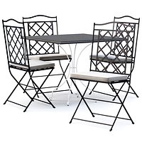 Manutti St-Tropez Chair with Firenze table