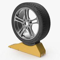 Wheel on Tandem Trailer Ramp