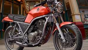YAMAHA SRX 600