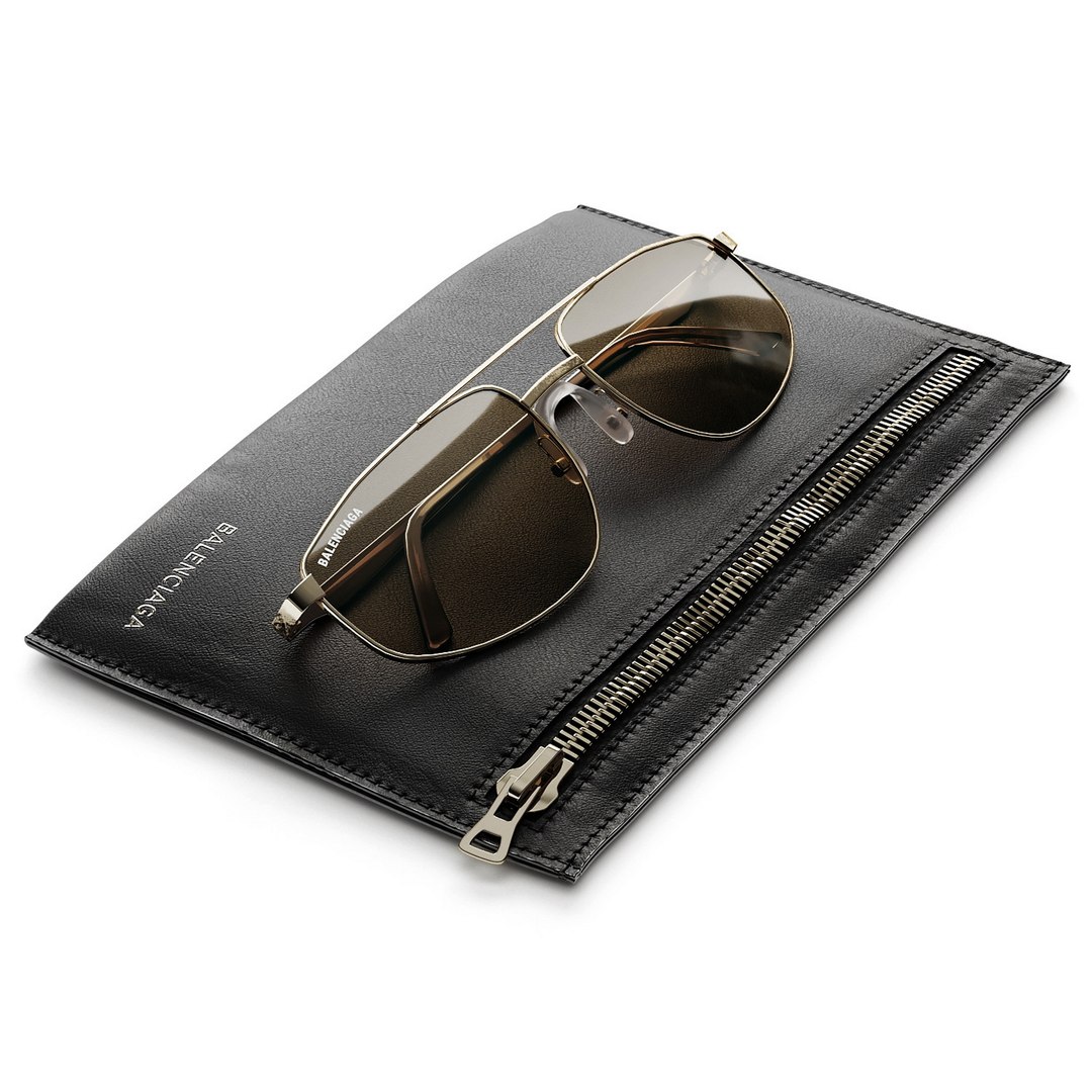 Balenciaga BB-0012S 3D model https://p.turbosquid.com/ts-thumb/rM/05LmzK/tf/5/jpg/1707428425/1920x1080/fit_q87/ab4a0d09b8e8f68e2d0c2d7ab56c50501612be4c/5.jpg