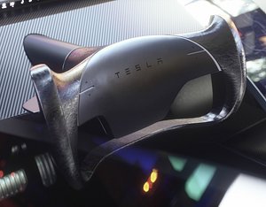 steering wheel tesla roadster model