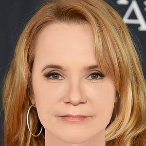 Lea Thompson Head - No Hair - Low poly head for game