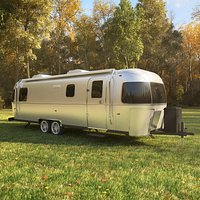 Airstream Classic trailer 2017, vray.