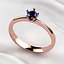 Anillo de oro con diamantes de 4 mm con puntas en forma de corazón