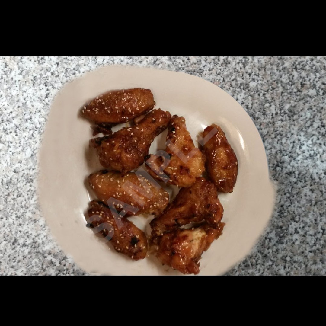 3D chicken wings - honey model https://p.turbosquid.com/ts-thumb/tG/Cfh5pW/Pa/uv/jpg/1635139214/1920x1080/fit_q87/bbaa414ba7540a8e0d1723be2e584f9db42a0d5a/uv.jpg