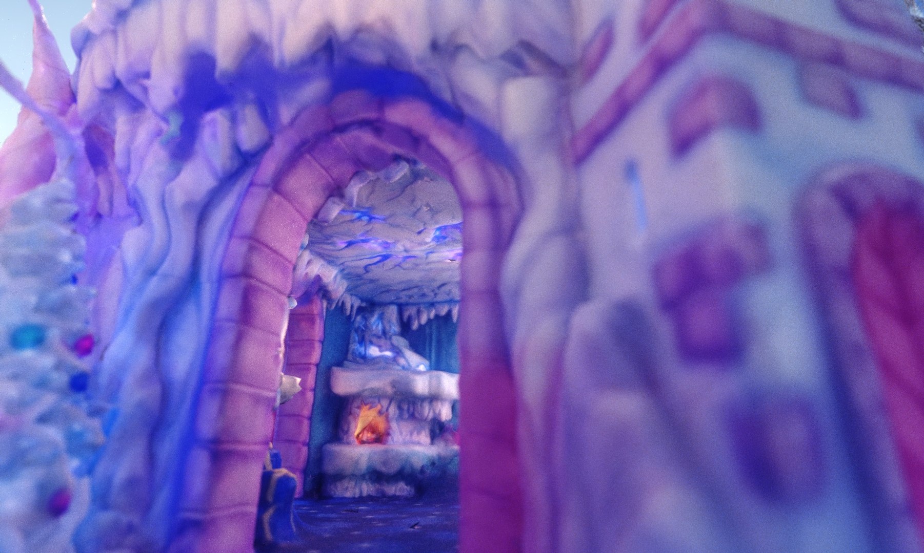christmas forest 3D https://p.turbosquid.com/ts-thumb/ti/JP6G4U/vMgJU7OZ/44445/jpg/1543533290/1920x1080/fit_q87/3cd71ba7f4b92790981d2ce33ec694ca0f774003/44445.jpg