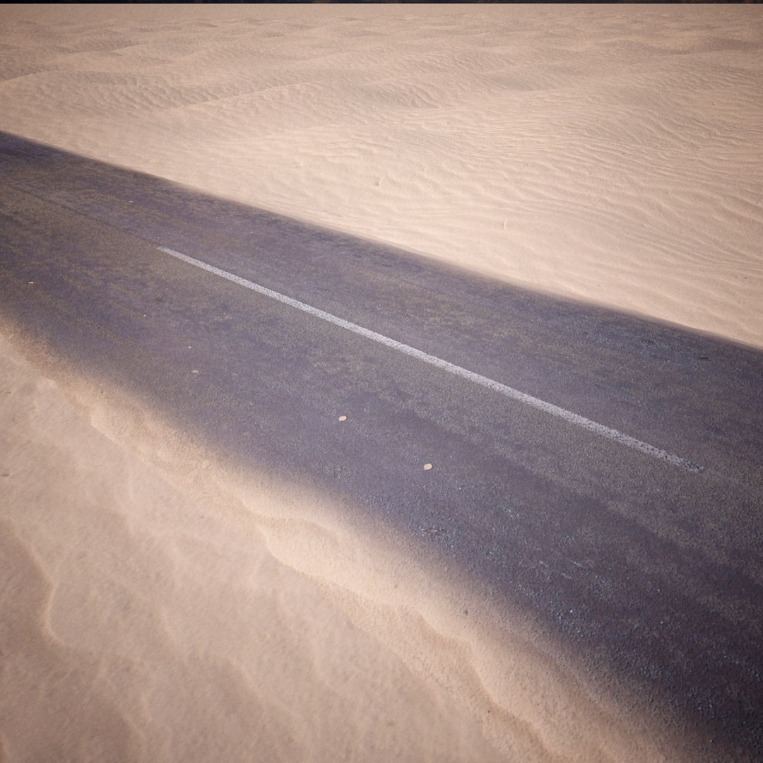 c4d desert road https://p.turbosquid.com/ts-thumb/uC/VV4k18/ikPkf2yh/desert_05/jpg/1288800820/1920x1080/fit_q87/183546facde757c09750ec450427eab007d4fb68/desert_05.jpg