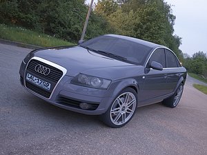 Audi A6 2004 realistic