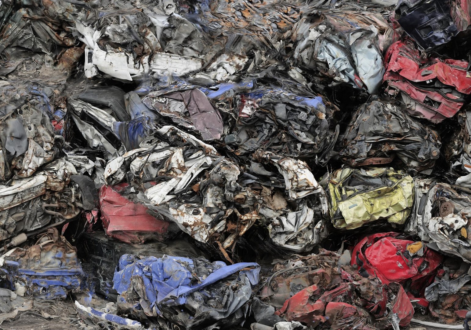 3D Crushed cars  heap Industrial Garbage Heap https://p.turbosquid.com/ts-thumb/wP/raLRkf/x9/786789/jpg/1716533378/1920x1080/fit_q87/adb4ea39ad62a858291a3efa30f1ffa32ff187eb/786789.jpg