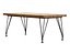 Mesa de comedor de madera