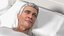 Paziente sul letto d'ospedale attrezzato