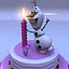 Torta di compleanno con uomo di neve ghiacciata
